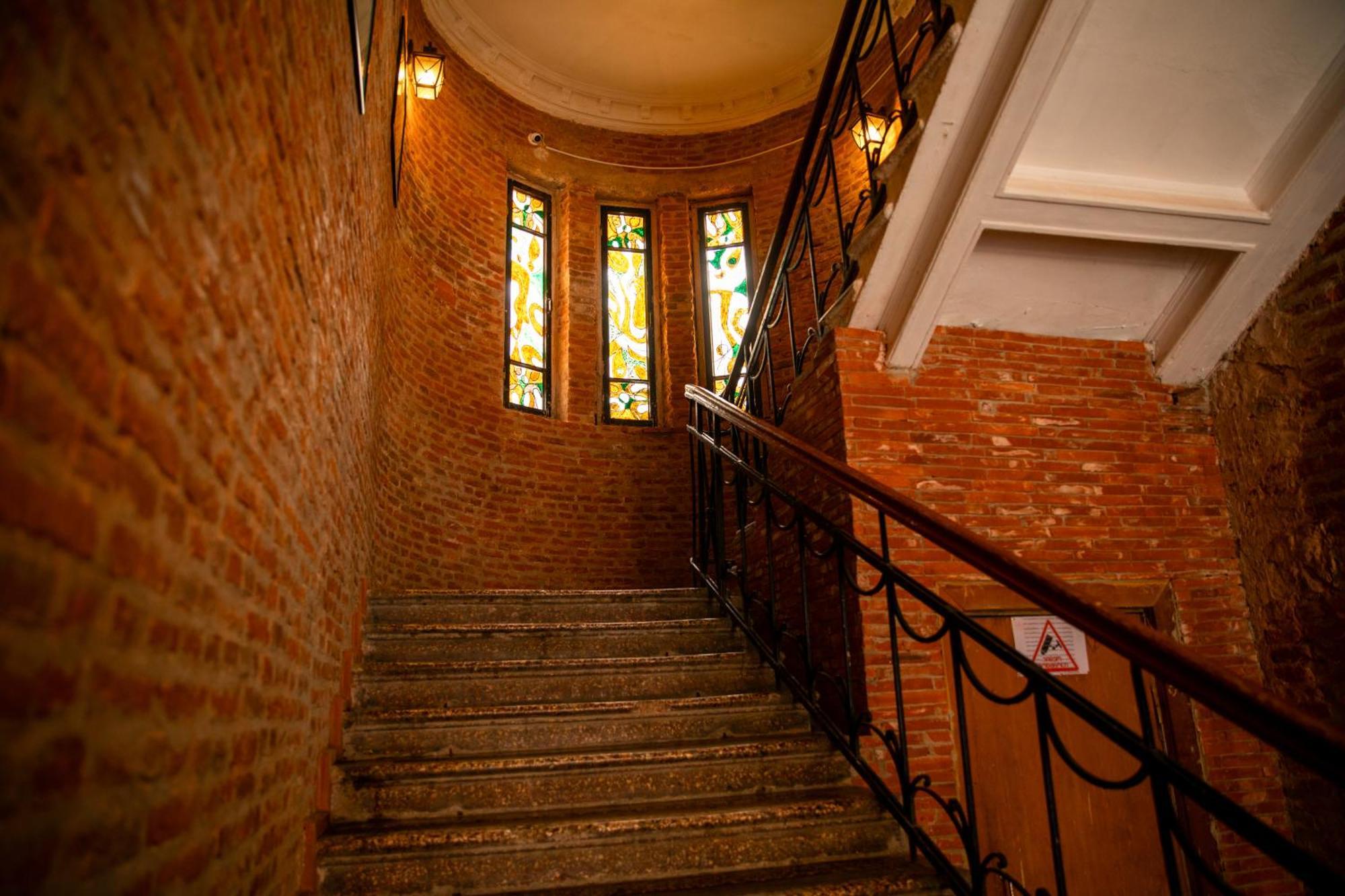 Belona Hotel Kutaisi Exterior foto
